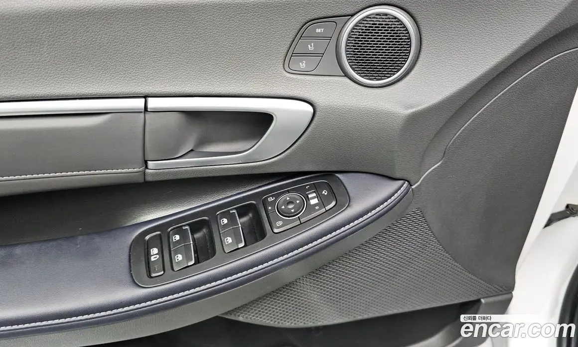 Hyundai Sonata 2023 2.0 автомат (гидро), фото 17