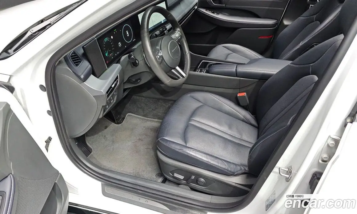 Hyundai Sonata 2023 2.0 автомат (гидро), фото 10