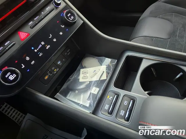 Hyundai Sonata 2024 1.6 автомат (гидро), миниатюра 12