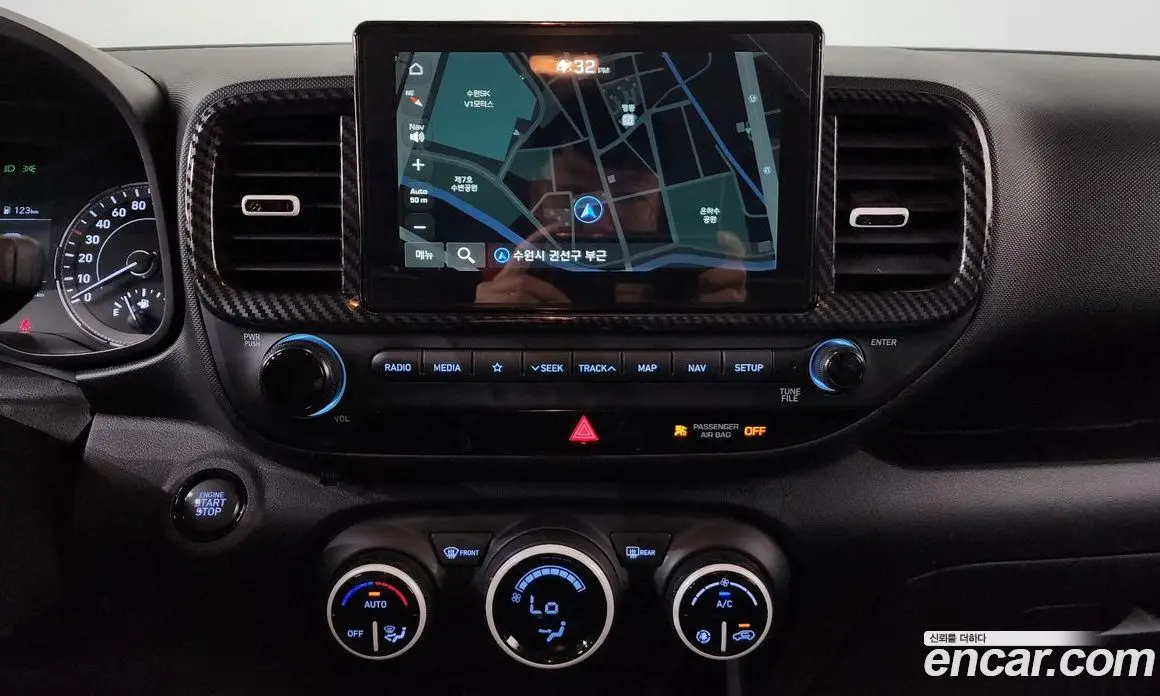 Hyundai Venue 2019 1.6 автомат (гидро), фото 14