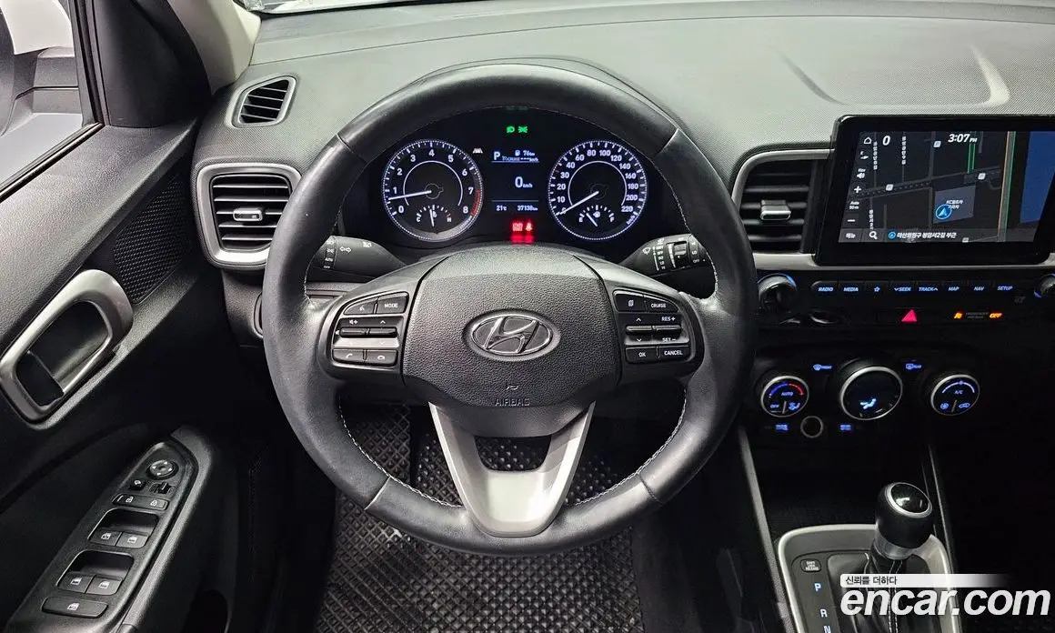 Hyundai Venue 2021 1.6 автомат (гидро), фото 13