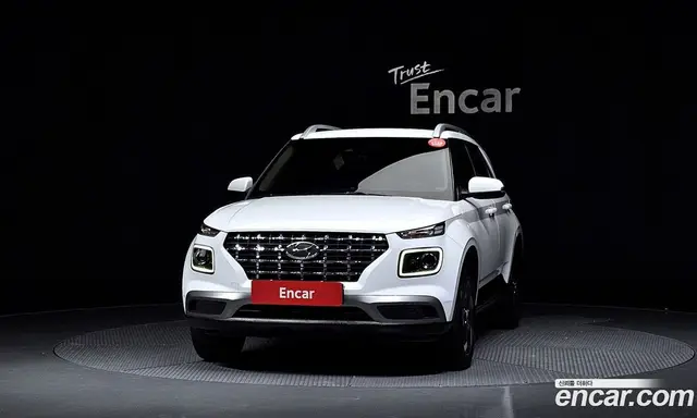 Hyundai Venue 2021 1.6 автомат (гидро), миниатюра 3