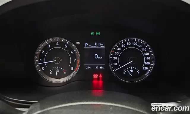 Hyundai Venue 2021 1.6 автомат (гидро), миниатюра 8