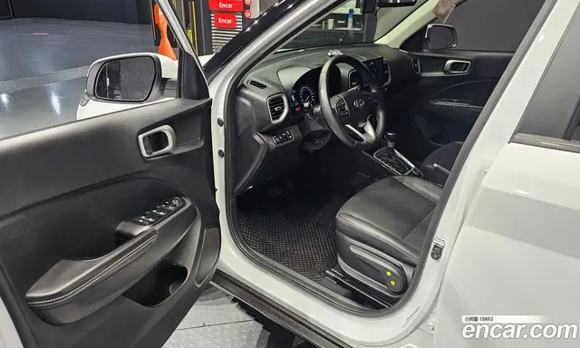 Hyundai Venue 2021 1.6 автомат (гидро), миниатюра 10