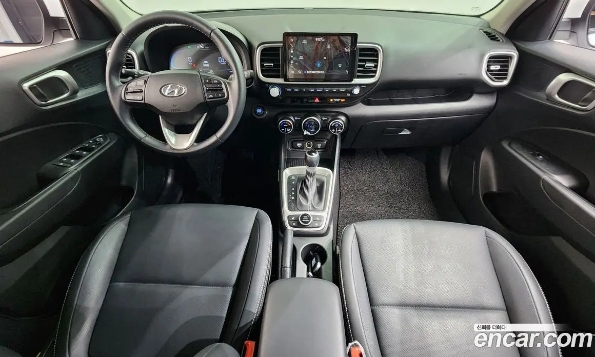 Hyundai Venue 2024 1.6 автомат (гидро), фото 22