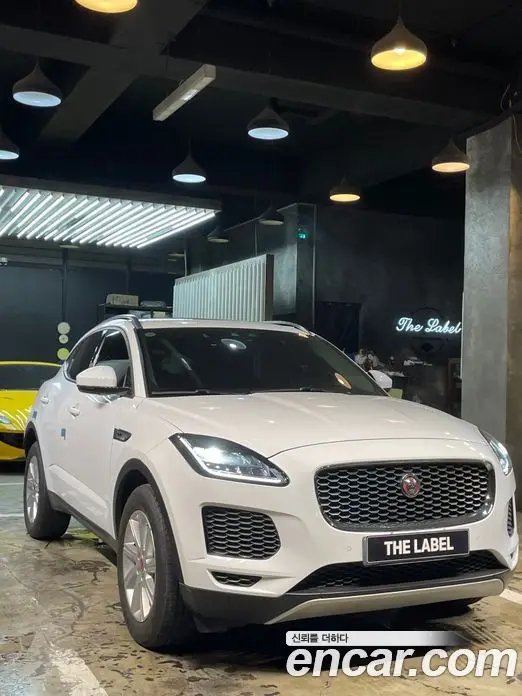 Jaguar E-Pace 2019 2.0 автомат (гидро), фото 2 Jaguar E-Pace 2019 2.0 автомат (гидро), фото 2