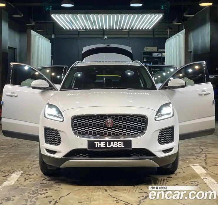 Jaguar E-Pace 2019 2.0 автомат (гидро), фото 5 Jaguar E-Pace 2019 2.0 автомат (гидро), фото 5