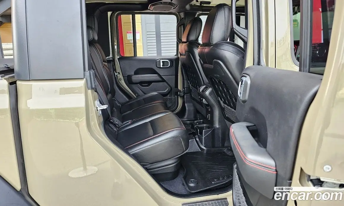Jeep Gladiator 2020 3.6 автомат (гидро), фото 12