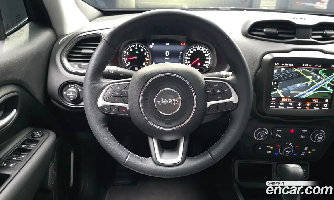 Jeep Renegade 2023 1.3 автомат (гидро), фото 13