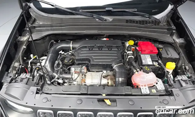 Jeep Renegade 2023 1.3 автомат (гидро), миниатюра 6