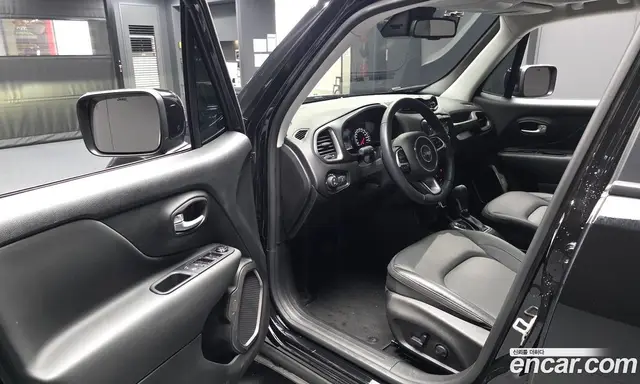Jeep Renegade 2023 1.3 автомат (гидро), миниатюра 10