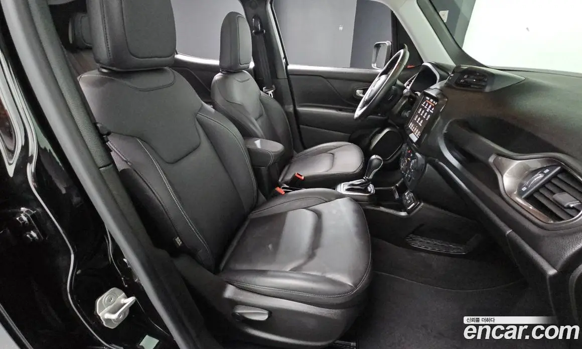 Jeep Renegade 2023 1.3 автомат (гидро), фото 15