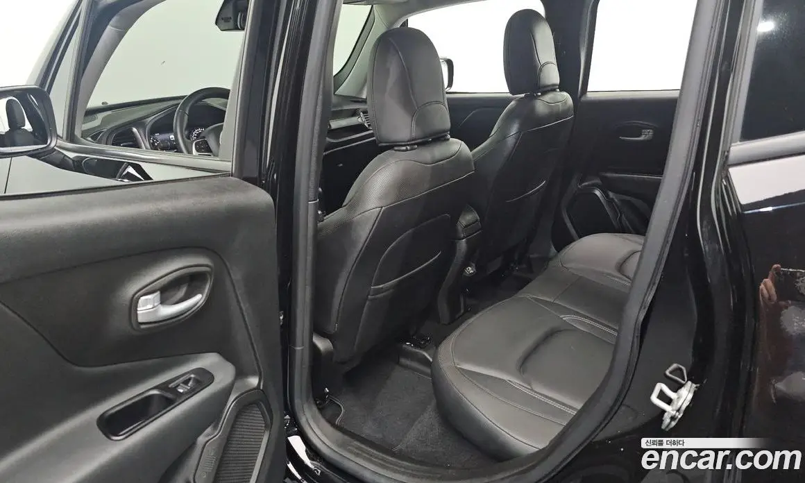 Jeep Renegade 2023 1.3 автомат (гидро), фото 17
