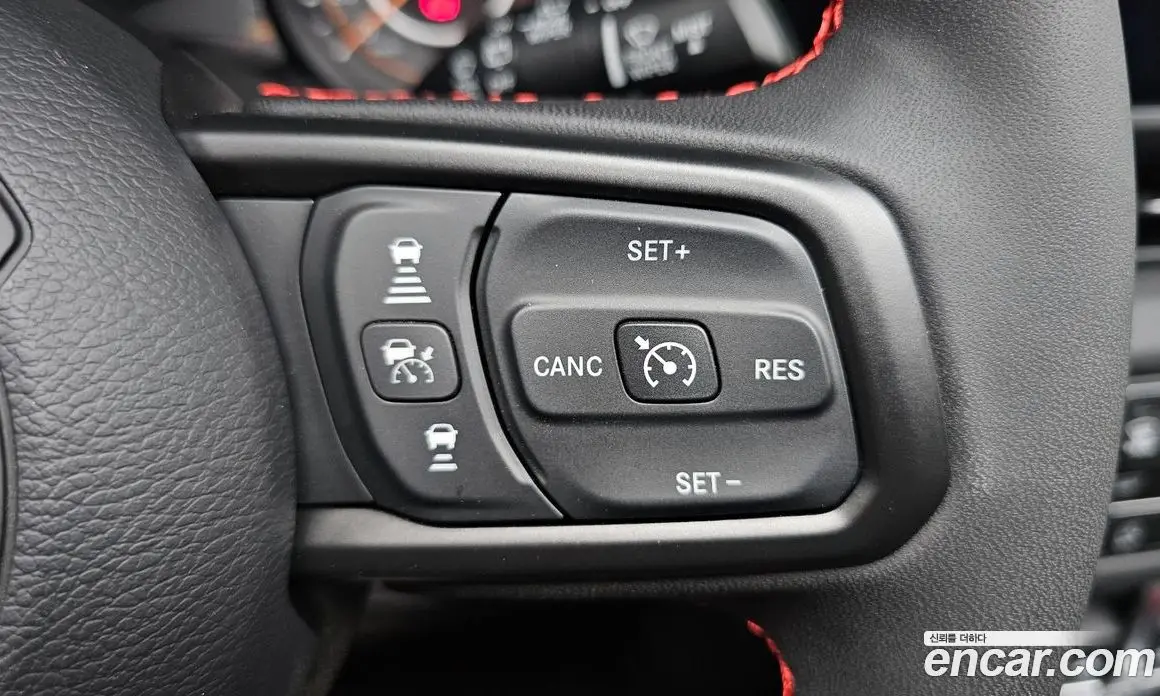 Jeep Wrangler 2024 2.0 автомат (гидро), фото 22