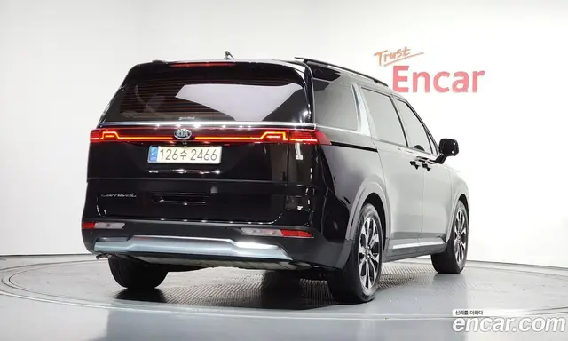 Kia Carnival 2021 2.2 автомат (гидро), миниатюра 2