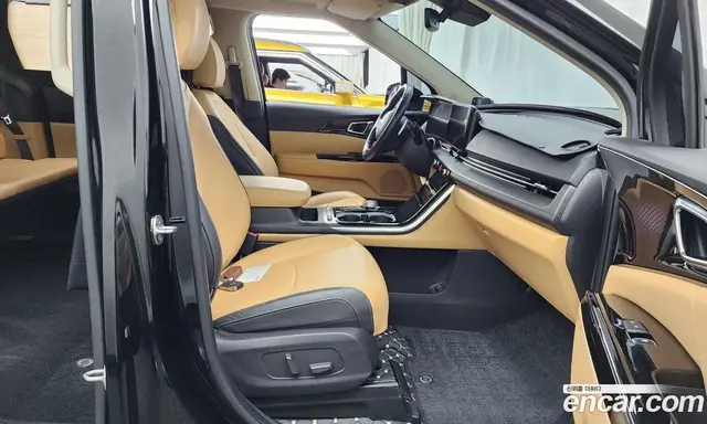 Kia Carnival 2021 2.2 автомат (гидро), миниатюра 11
