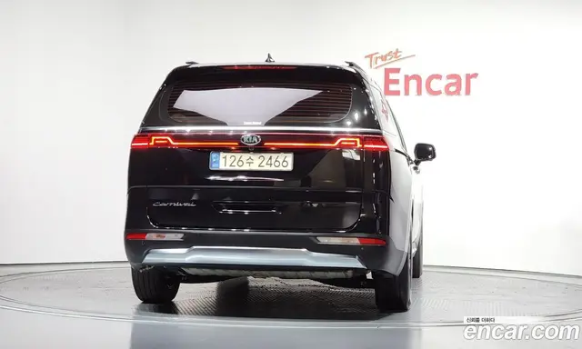 Kia Carnival 2021 2.2 автомат (гидро), миниатюра 4
