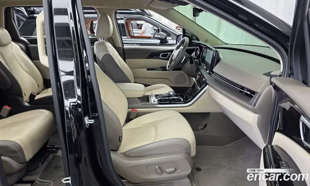 Kia Carnival 2023 2.2 автомат (гидро), миниатюра 11