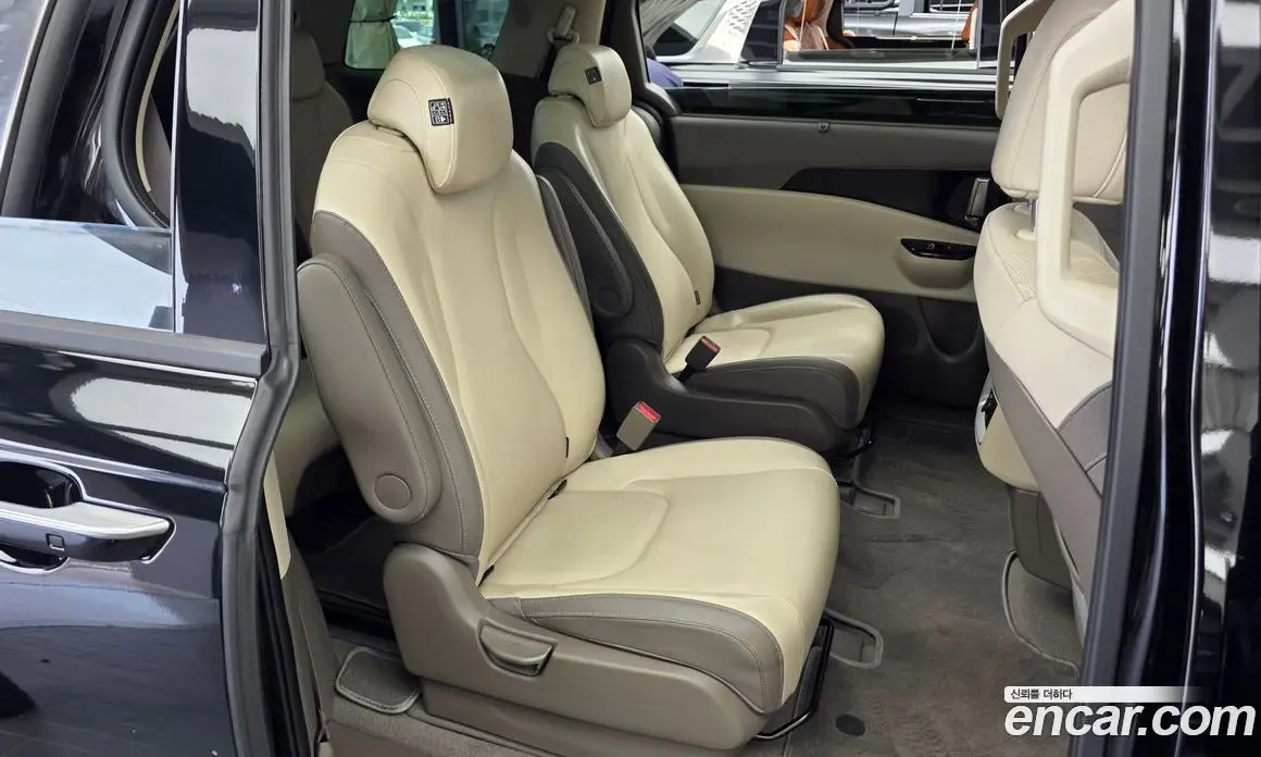 Kia Carnival 2023 2.2 автомат (гидро), фото 12