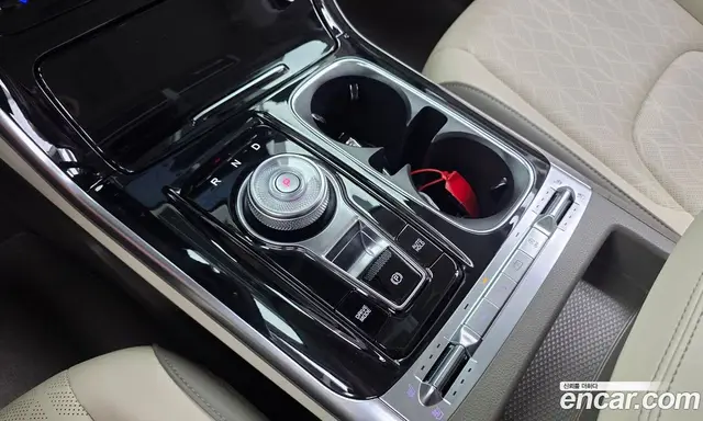 Kia Carnival 2023 2.2 автомат (гидро), миниатюра 9