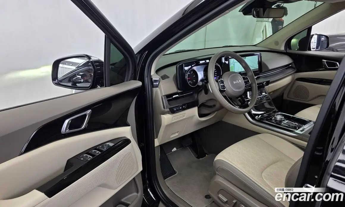 Kia Carnival 2023 2.2 автомат (гидро), фото 10