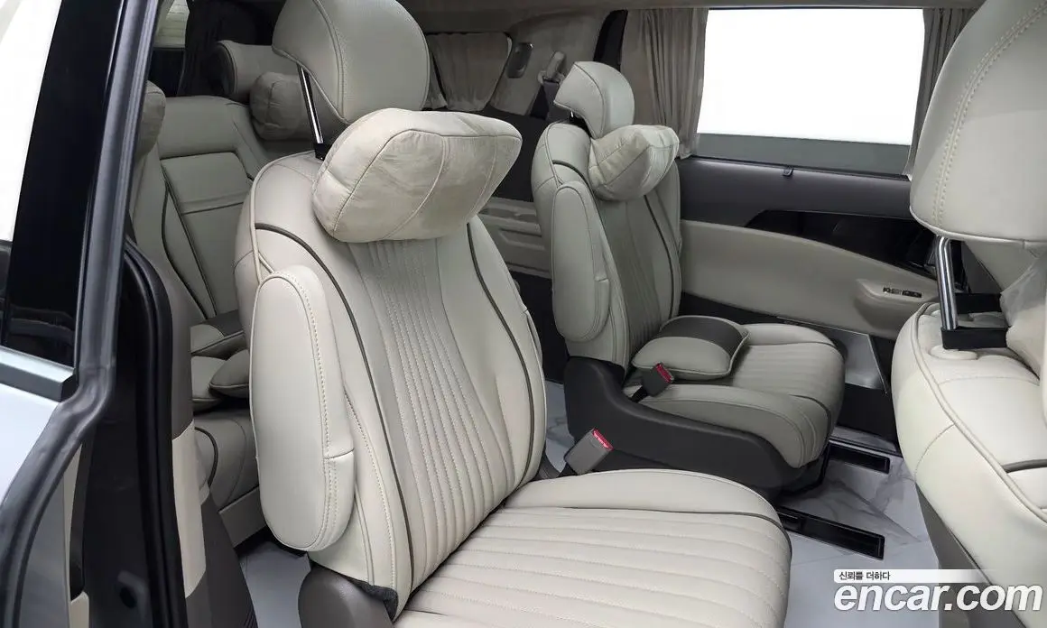 Kia Carnival 2025 1.6 автомат (гидро), фото 18
