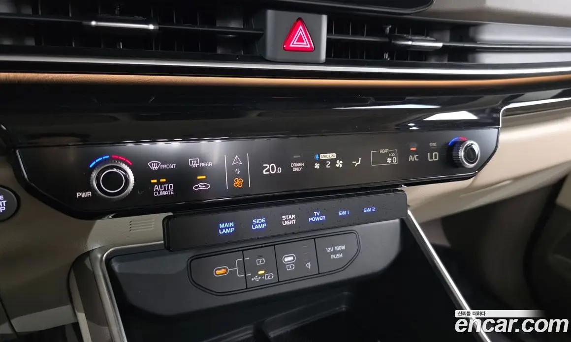 Kia Carnival 2025 1.6 автомат (гидро), фото 22