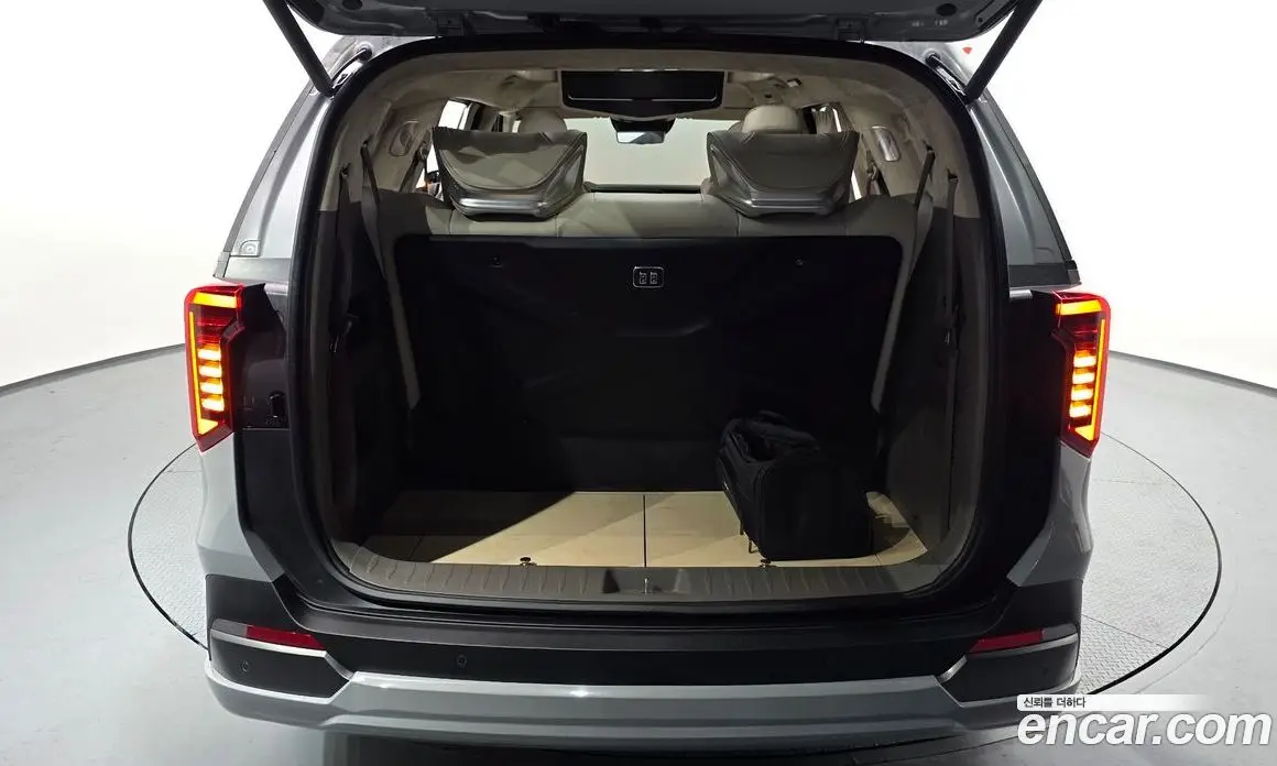 Kia Carnival 2025 1.6 автомат (гидро), фото 26