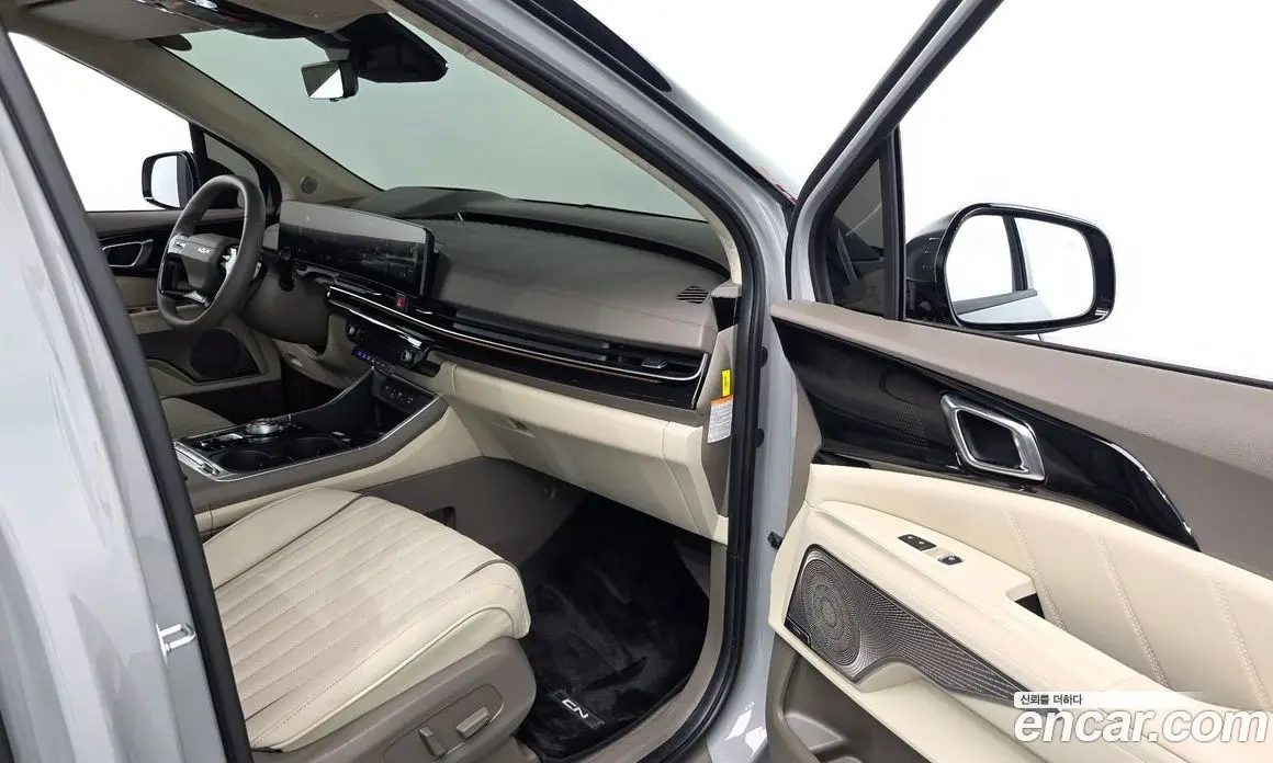 Kia Carnival 2025 1.6 автомат (гидро), фото 30