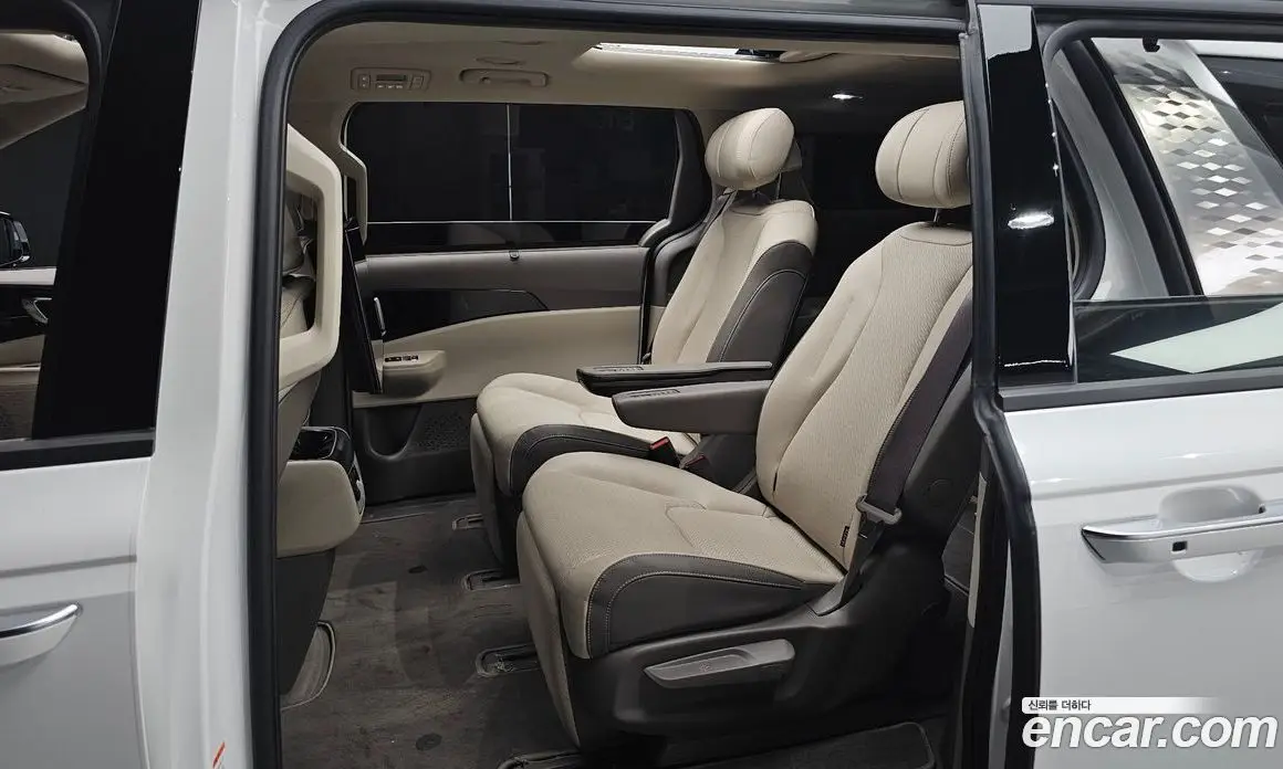 Kia Carnival 2025 3.5 автомат (гидро), фото 12