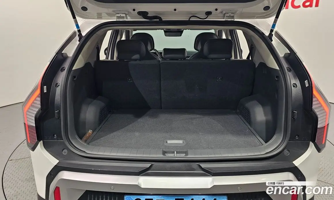 Kia EV3 2024 0.2 автомат (гидро), фото 26