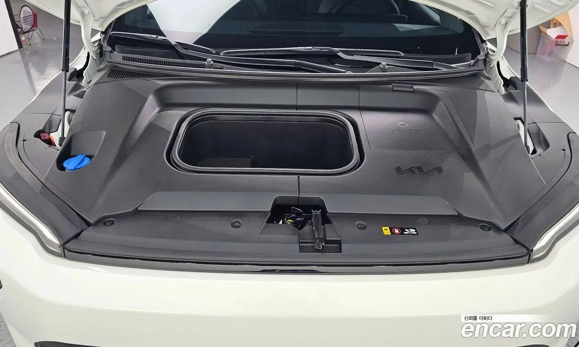 Kia EV3 2024 0.2 автомат (гидро), фото 6
