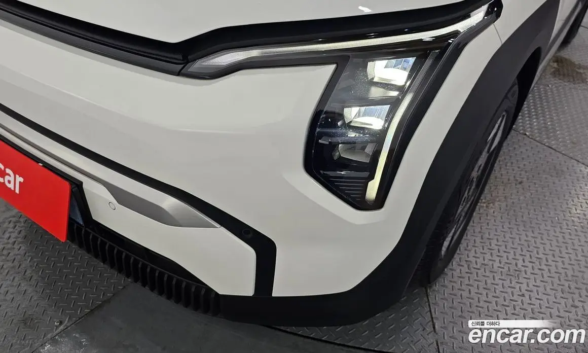 Kia EV3 2024 0.2 автомат (гидро), фото 8