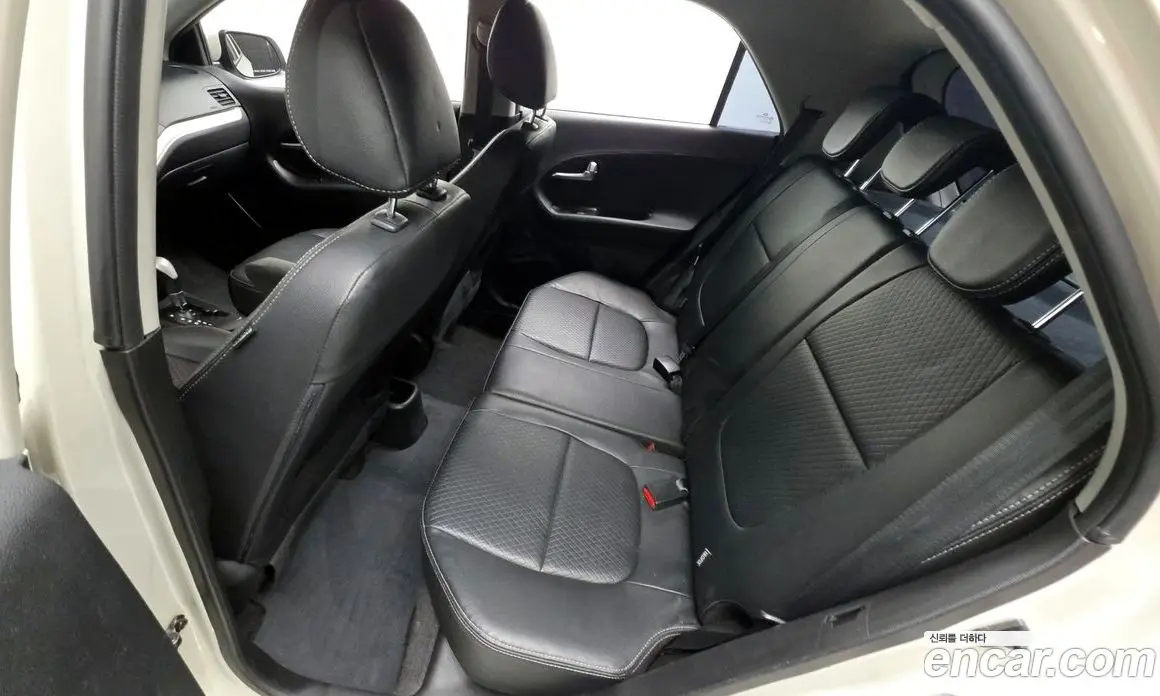Kia Morning 2013 1.0 автомат (гидро), фото 16