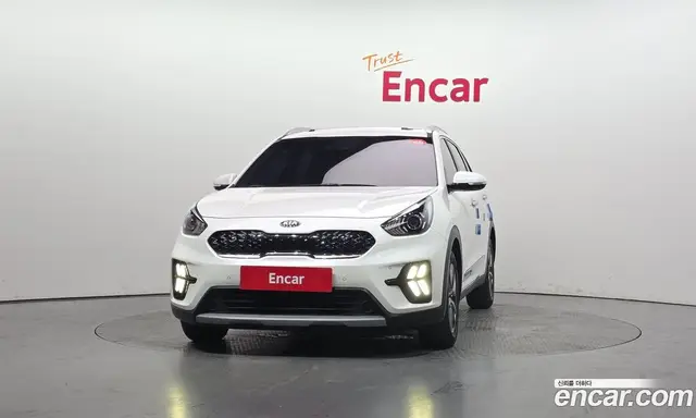 Kia Niro 2019 1.6 автомат (гидро), миниатюра 3
