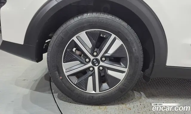 Kia Niro 2019 1.6 автомат (гидро), миниатюра 5