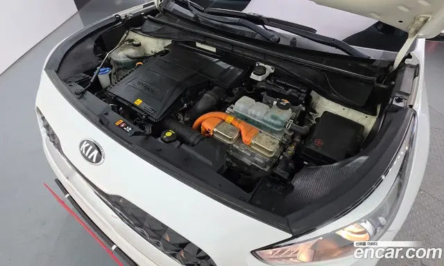 Kia Niro 2019 1.6 автомат (гидро), миниатюра 6