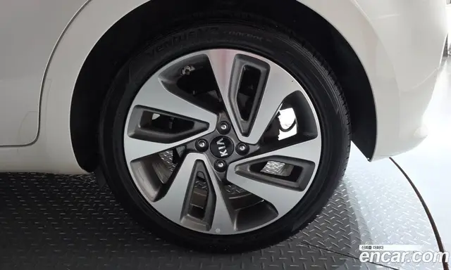Kia Pride 2015 1.6 автомат (гидро), миниатюра 7