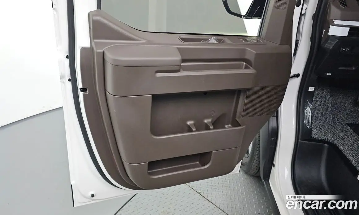 Kia PV5 2026 0.2 автомат (гидро), фото 14