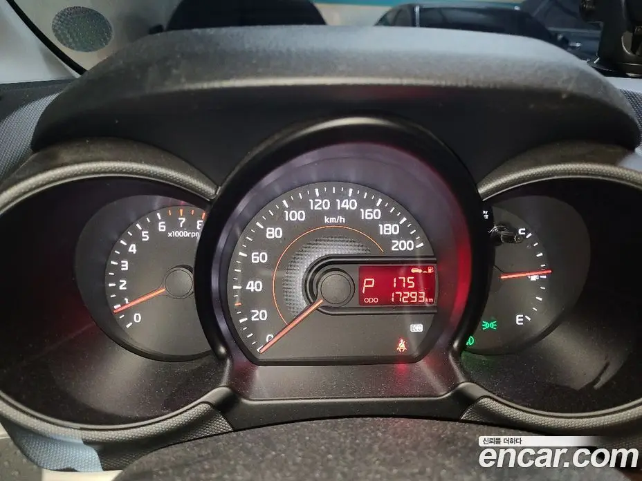 Kia Ray 2015 1.0 автомат (гидро), фото 15