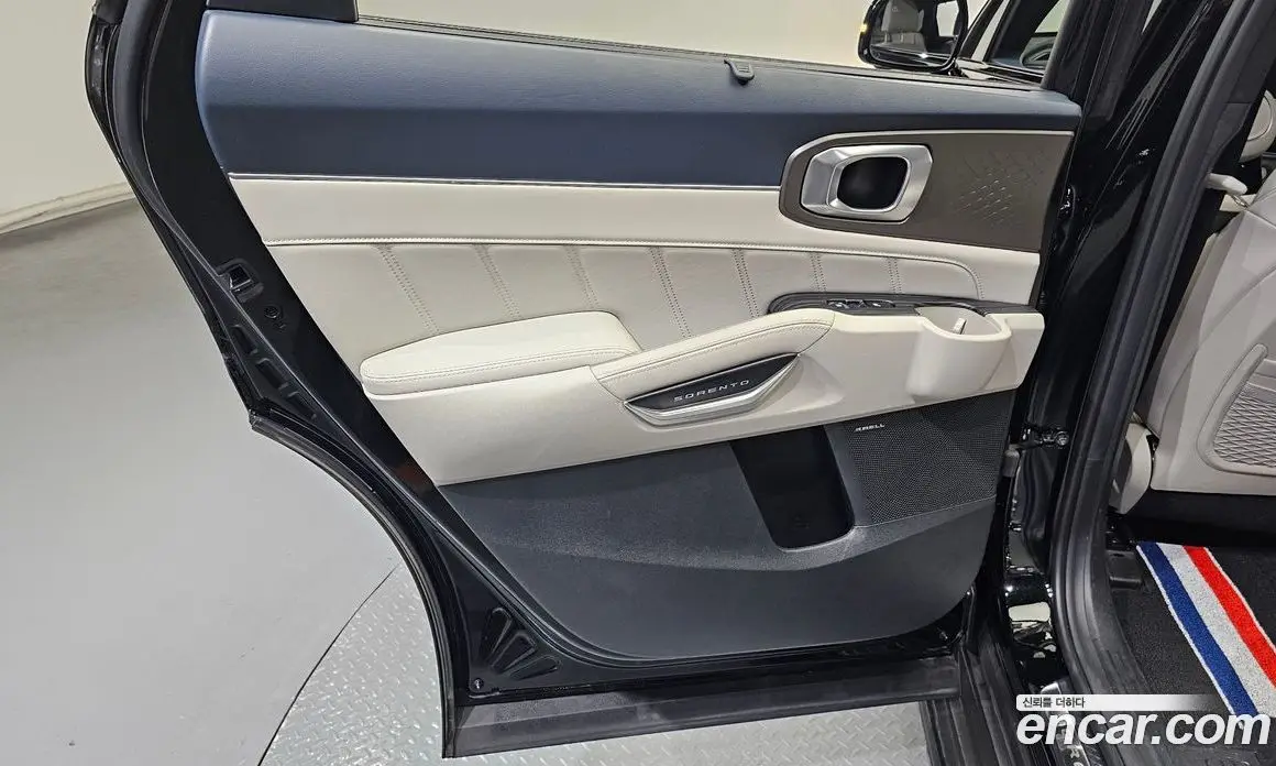 Kia Sorento 2025 1.6 автомат (гидро), фото 15
