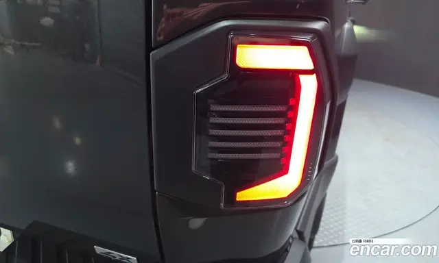 Kia Tasman 2025 2.5 автомат (гидро), миниатюра 9