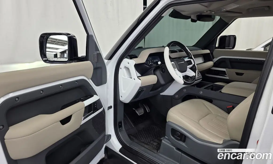 Land Rover Defender 2021 3.0 автомат (гидро), фото 13