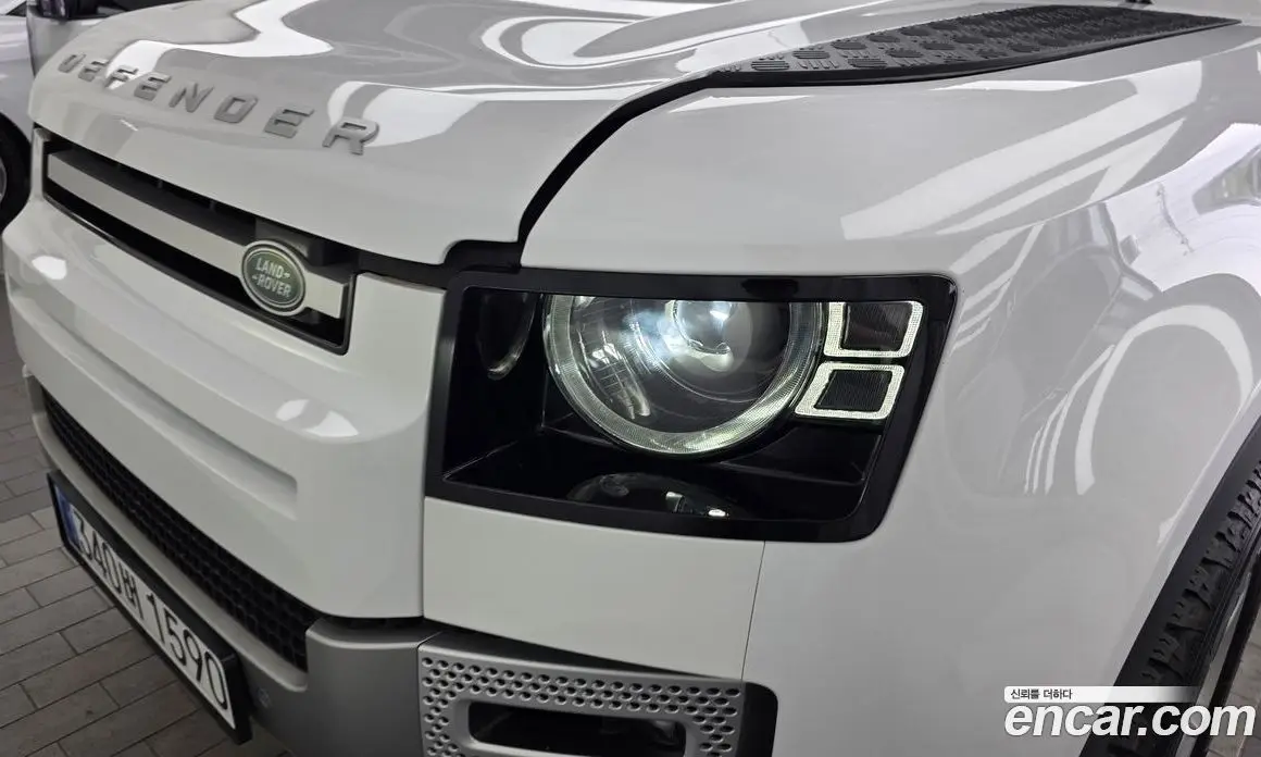Land Rover Defender 2021 3.0 автомат (гидро), фото 8