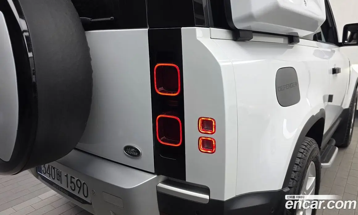 Land Rover Defender 2021 3.0 автомат (гидро), фото 9