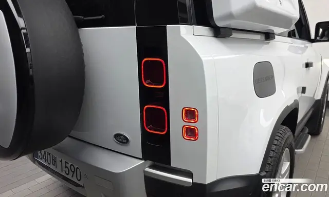 Land Rover Defender 2021 3.0 автомат (гидро), миниатюра 9