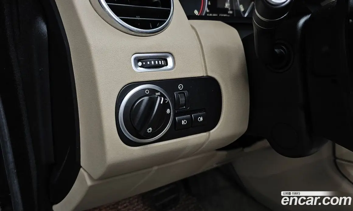Land Rover Discovery 2015 3.0 автомат (гидро), фото 23