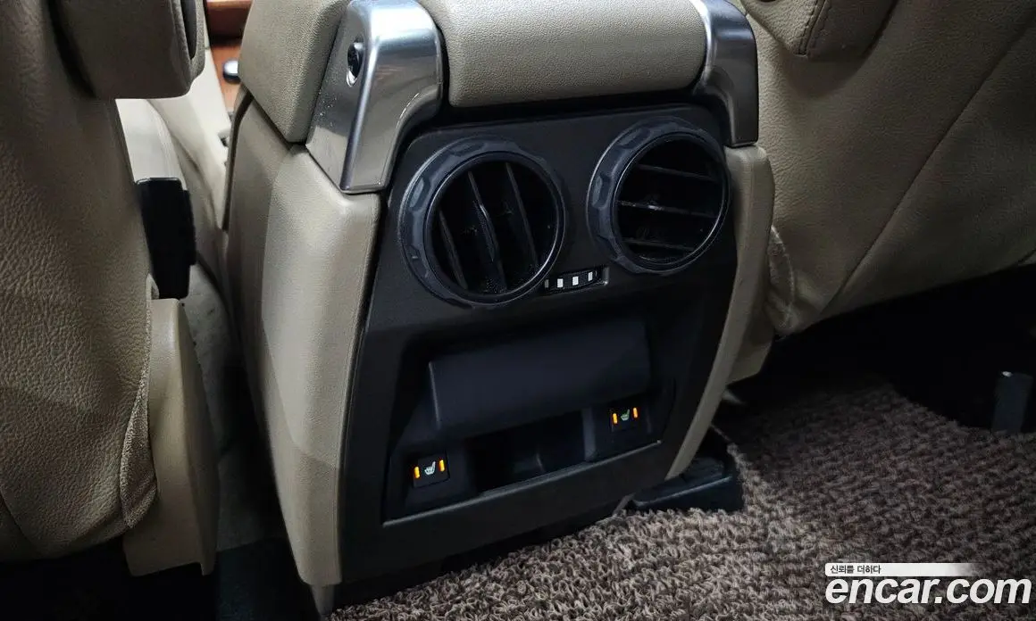 Land Rover Discovery 2015 3.0 автомат (гидро), фото 24