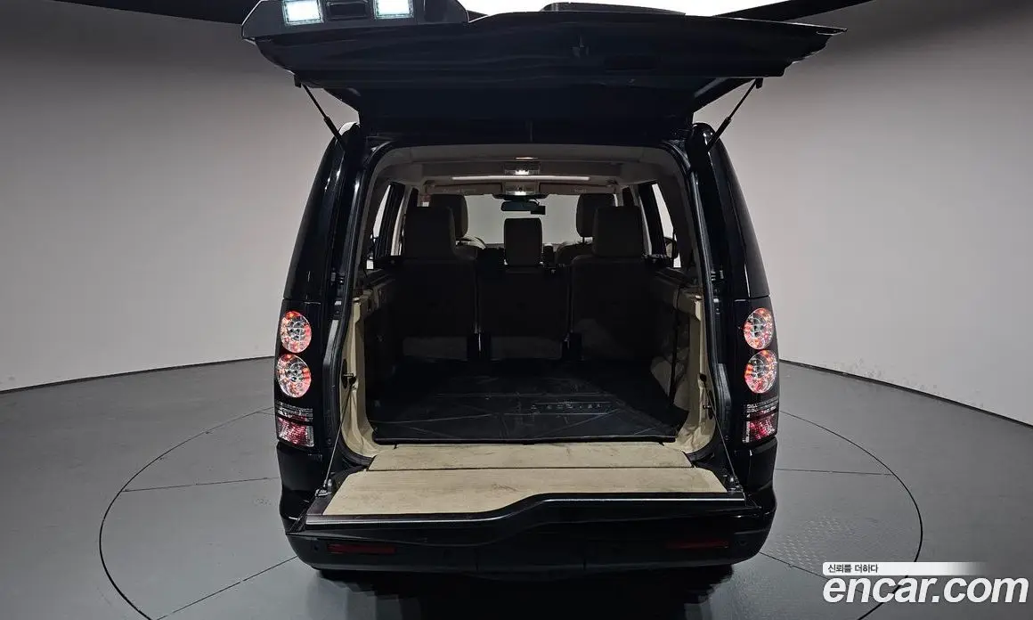 Land Rover Discovery 2015 3.0 автомат (гидро), фото 25