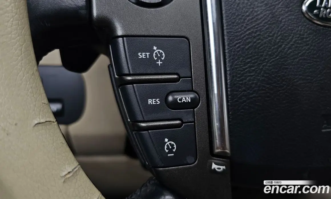 Land Rover Discovery 2015 3.0 автомат (гидро), фото 26
